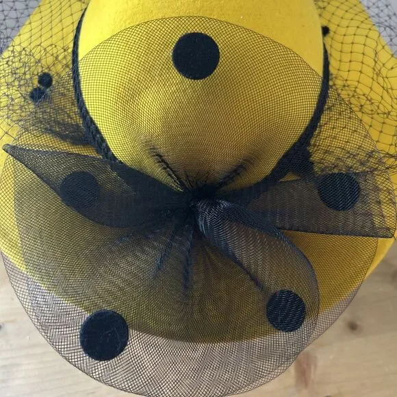 Vtg Fashion Hat WPL 4384 Yellow Wool Felt w Black Mesh w Polka Dots 53 cm - Picture 7 of 9